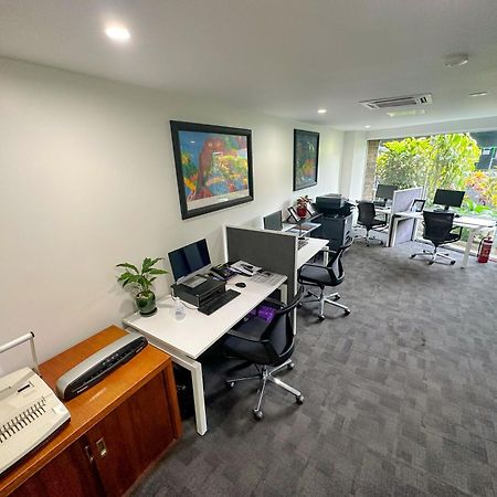 Holiday Inn Express Port Moresby By Ihg Экстерьер фото