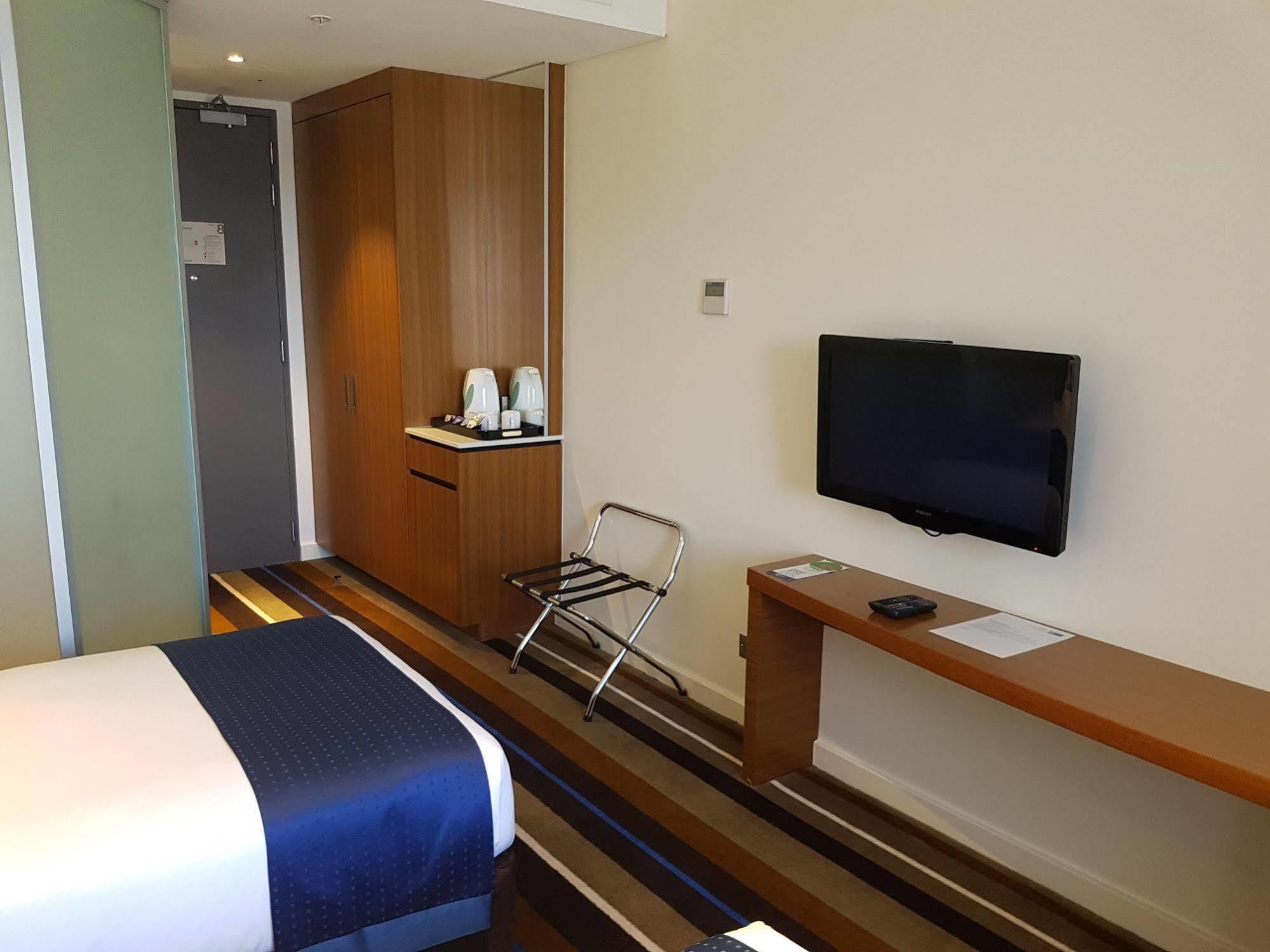 Holiday Inn Express Port Moresby By Ihg Экстерьер фото