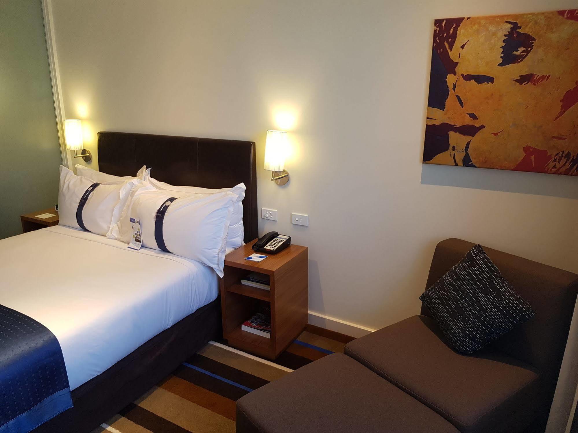 Holiday Inn Express Port Moresby By Ihg Экстерьер фото
